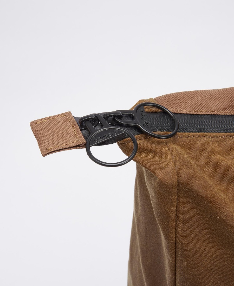 mochila encerada para campo
