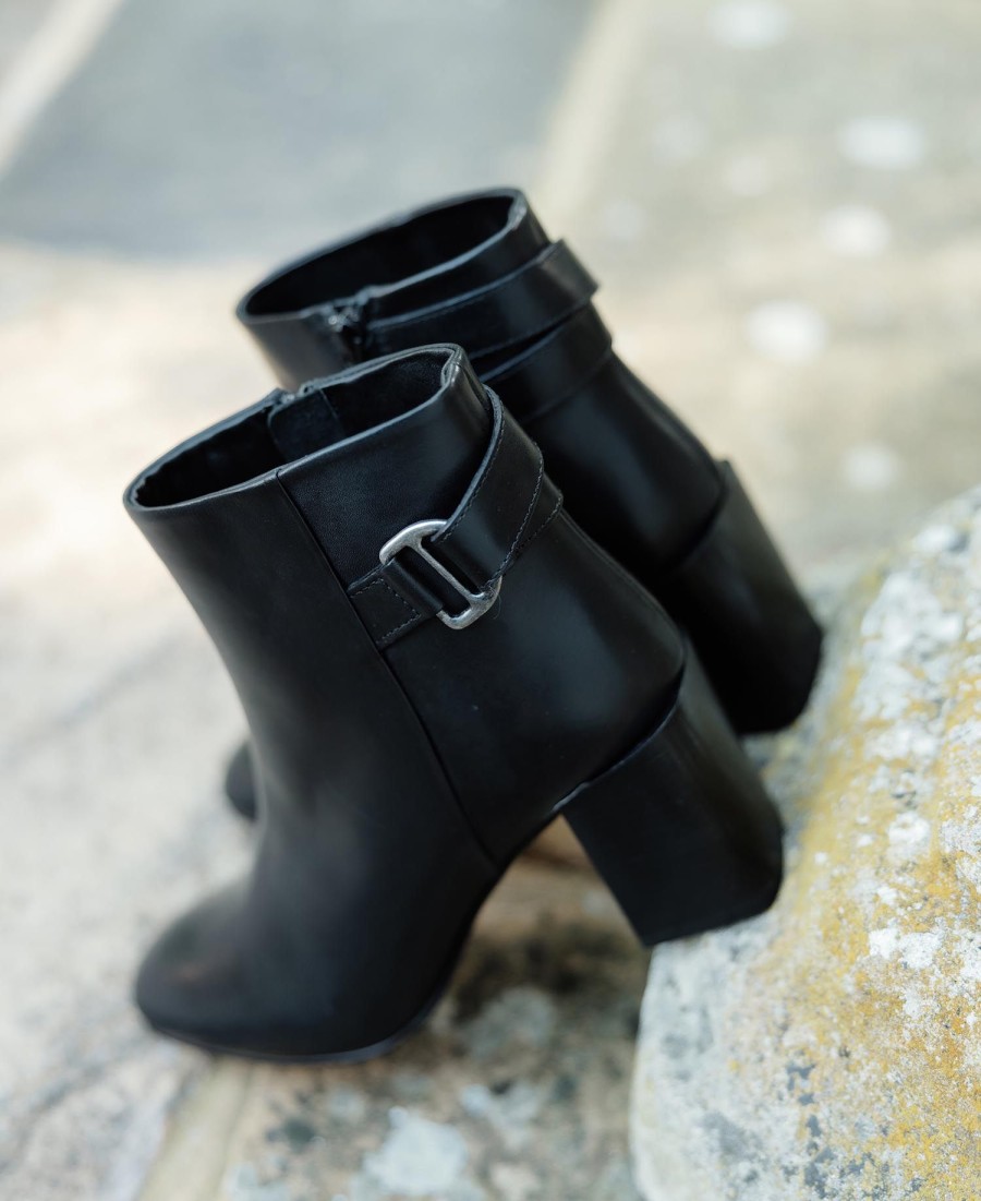 botas de cano curto com salto piper