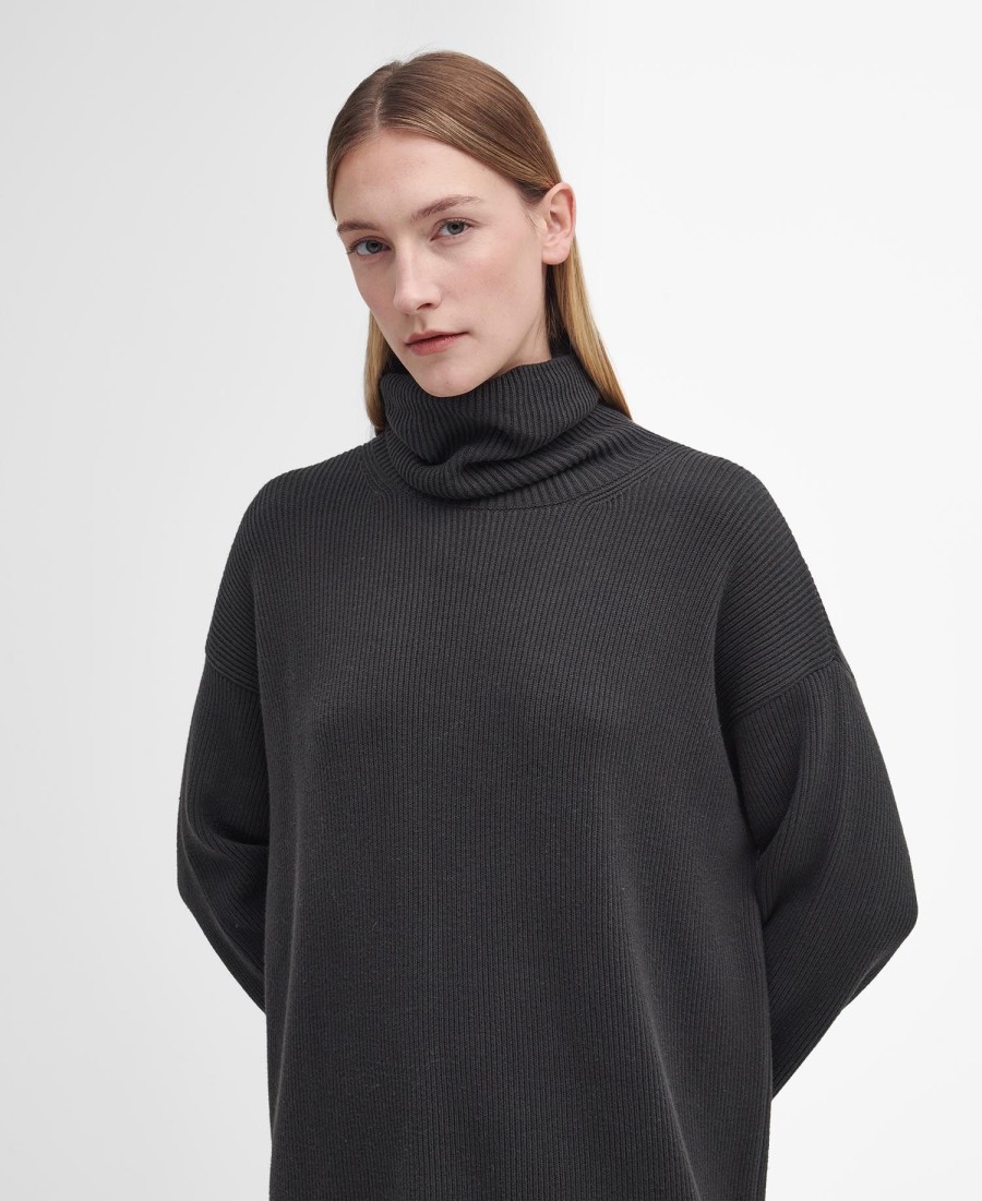 vestido de malha com costuras