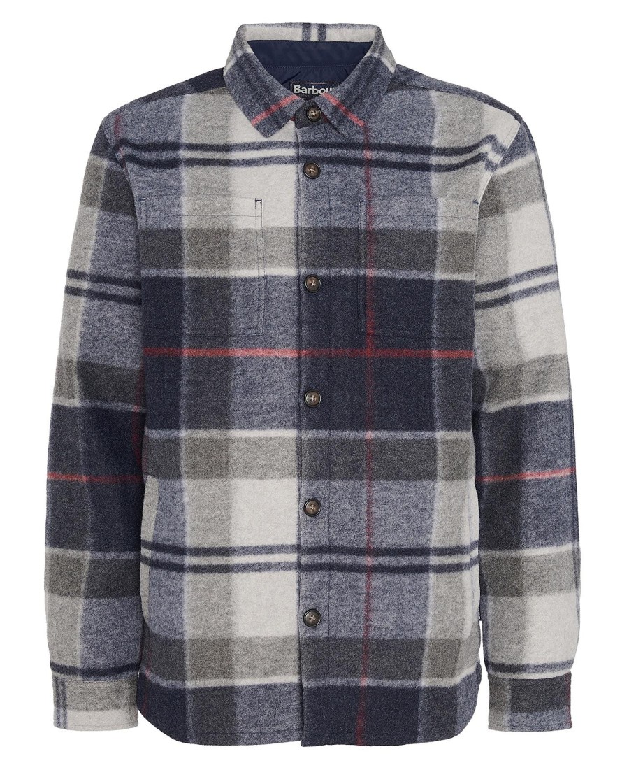 camisa sobre a cabeça