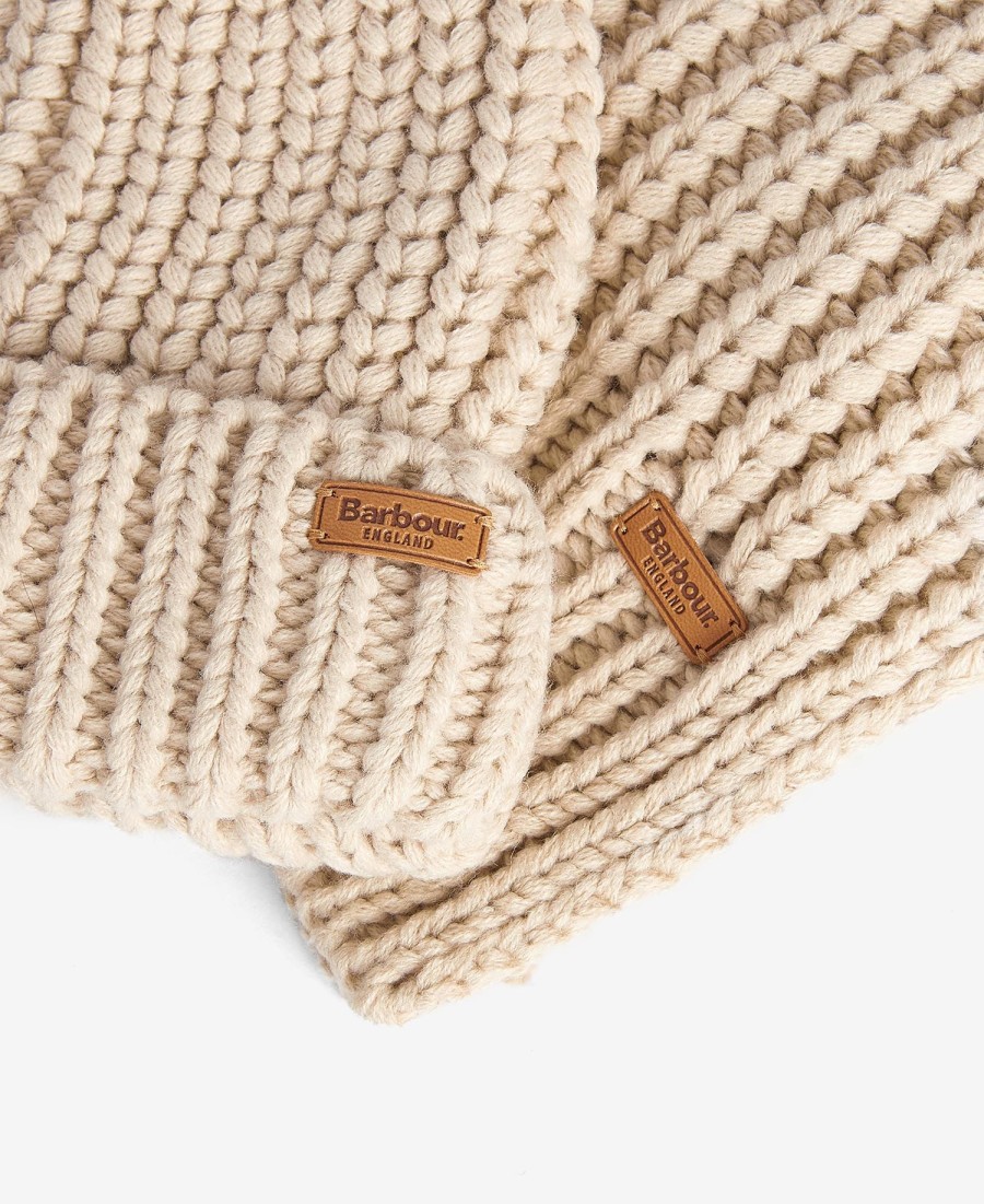conjunto de presente com gorro e cachecol saltburn