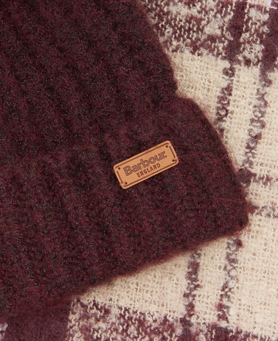 conjunto de presente saltburn com gorro e cachecol xadrez
