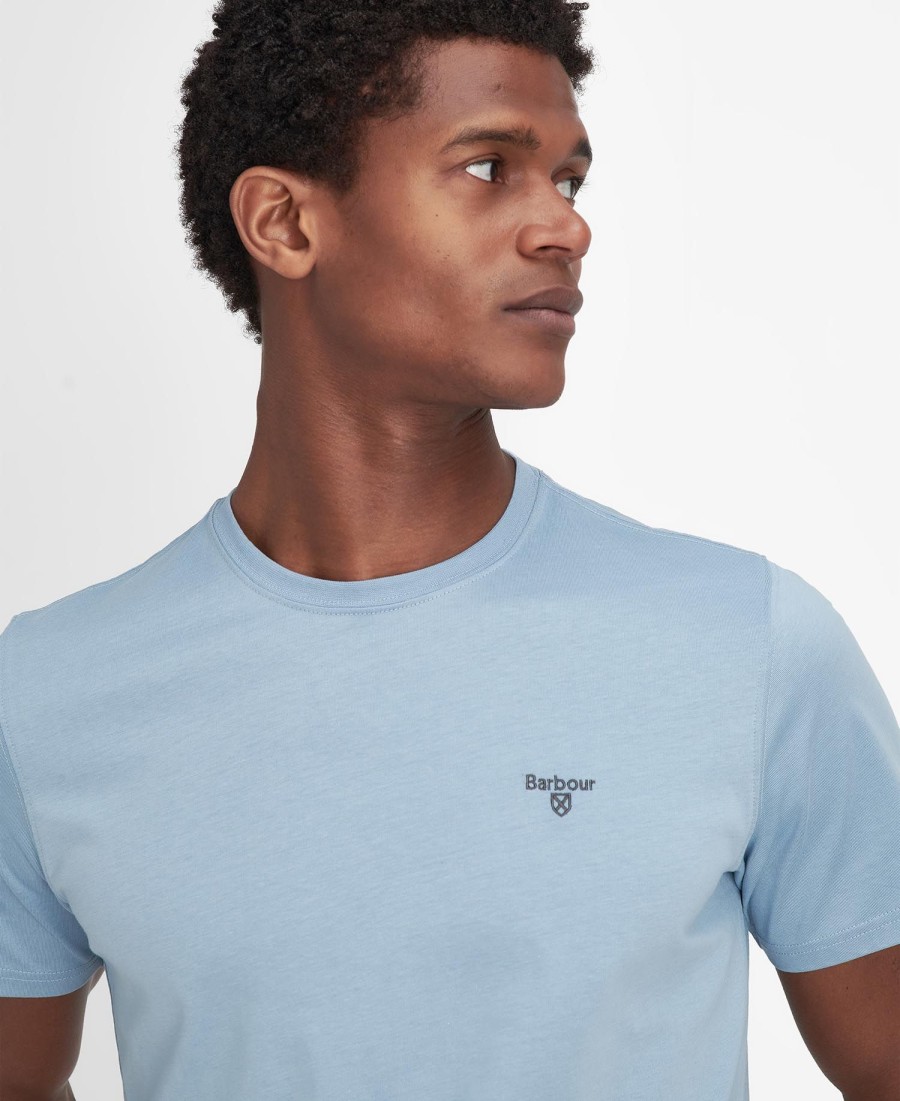 camiseta esportiva essencial