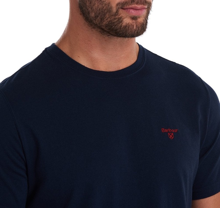 camiseta esportiva essencial