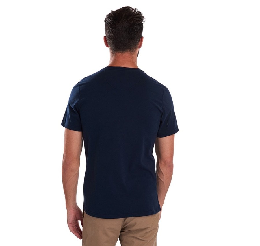 camiseta esportiva essencial