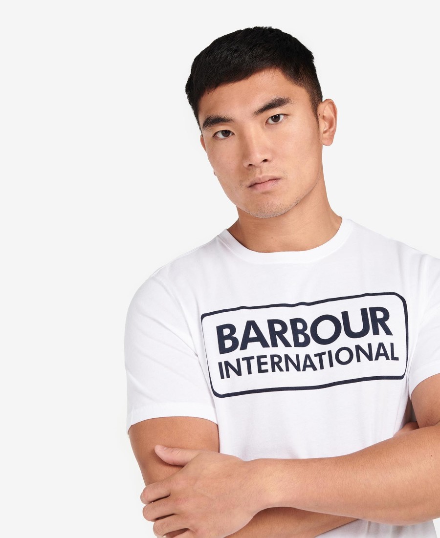 camiseta essential big logo