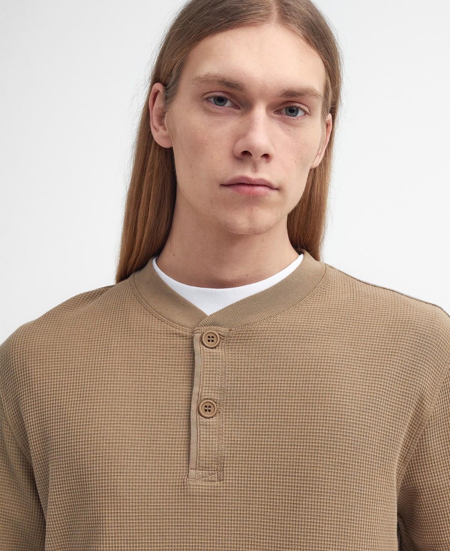 camiseta henley relaxed barbour x baracuta