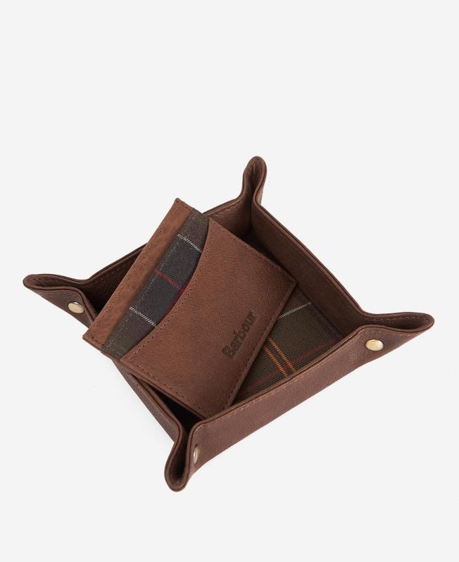 conjunto de presente com bandeja de couro e porta-cartões